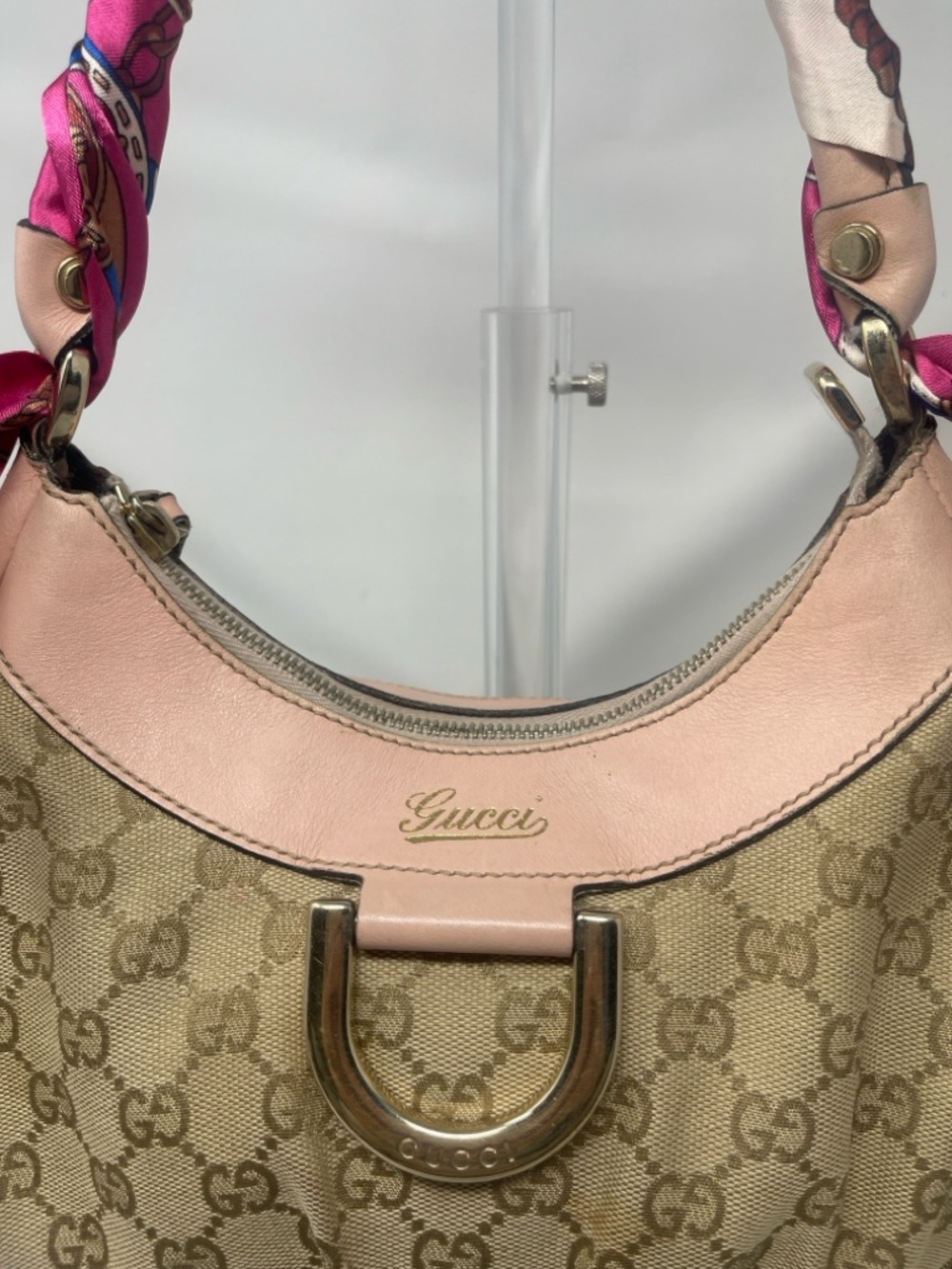 Gucci Beige Signature Canvas Shoulder Bag with Pink Trim - Picture 13 of 14